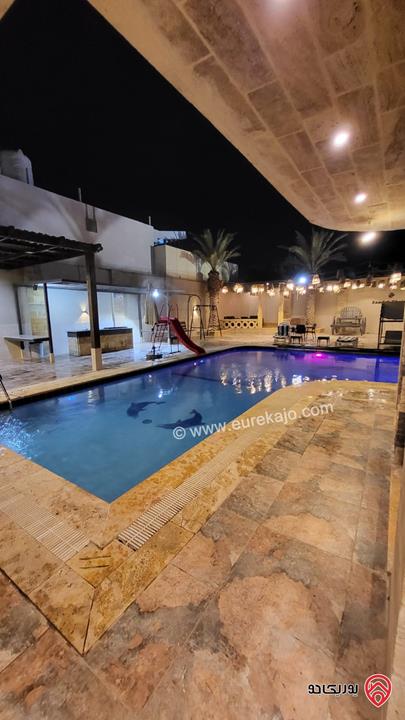 شاليه مساحة الأرض 529م والبناء 200م للبيع في البحر الميت - الشونة الجنوبية  