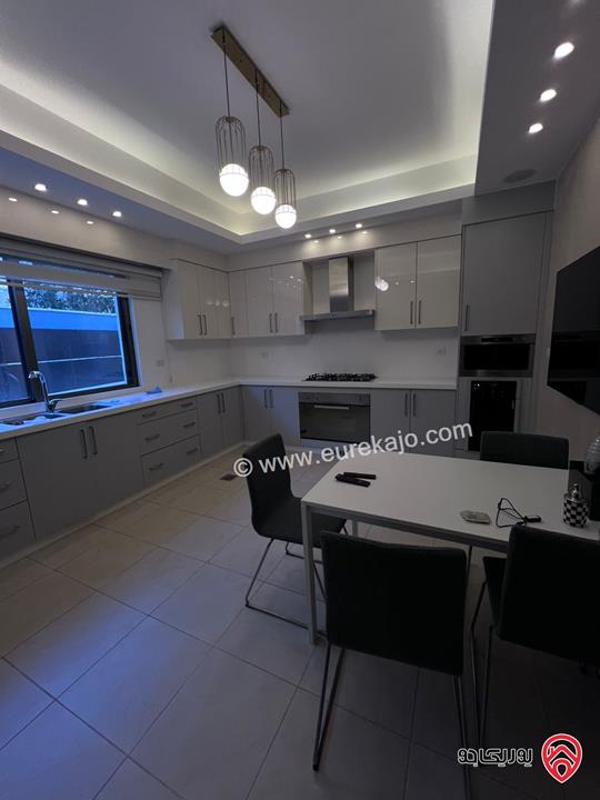  شقة مفروشة فاخرة مساحة 248م للإيجار في عمان - ام اذينة