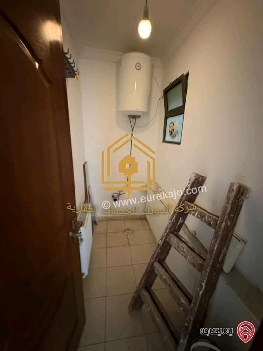 شقة فارغة طابق ثالث مساحة 200م للإيجار في عمان - ضاحية النخيل 