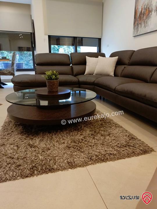 شقة مفروشة مساحة 102م داخلي و 70م خارجي للايجار في عمان - عبدون من المالك مباشرة