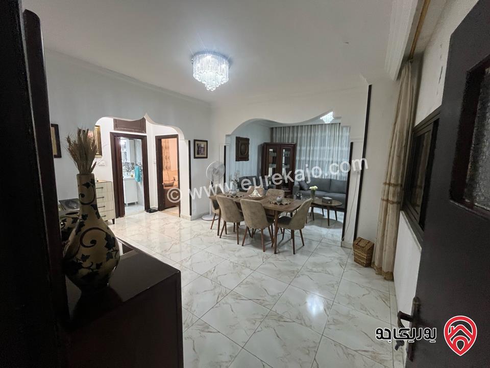 شقة طابق ثاني مساحة 130م للبيع في عمان - جبل اللويبدة