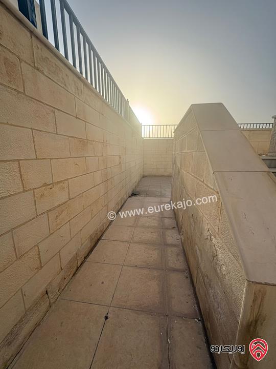 فيلا مساحة 500م على أرض 406م للبيع في الزرقاء - جبل طارق قرب اسواق مكة  