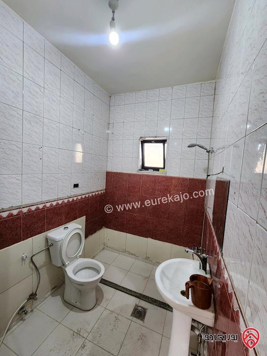 شقة طابق ثالث مساحة 130م داخلي و ترس 60م للبيع في عمان - ضاحية الحاج حسن 