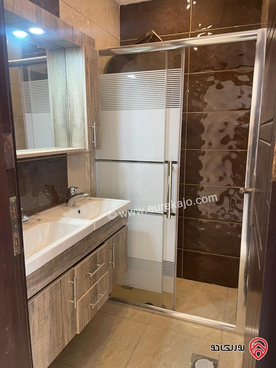 شقة فاخرة مساحة 342م طابق ثالث للبيع في عمان - الشميساني