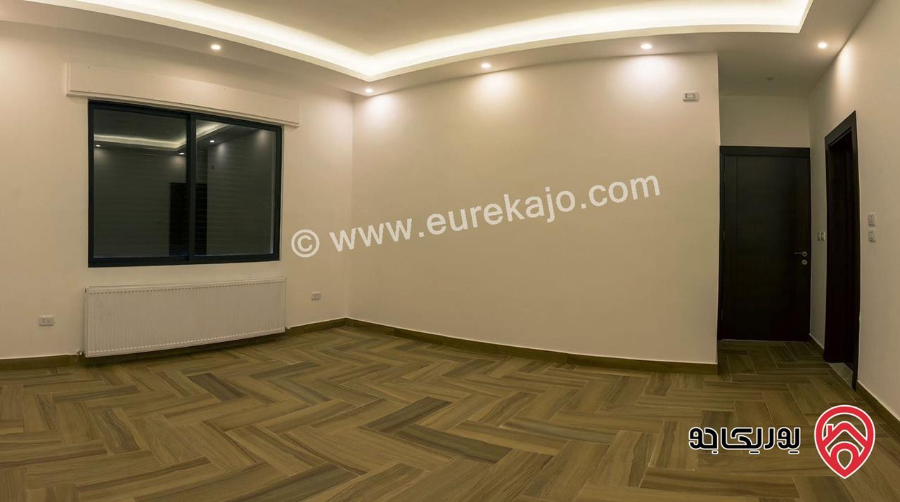 شقة طابقية فاخرة سوبر ديلوكس مساحة 170م داخلي + 60م ترس للبيع في عمان - حجار النوابلسة امتداد دير غبار 