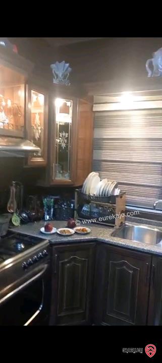 بيت مساحة 460م على أرض 1700م للبيع في عمان - منطقة المقابلين 