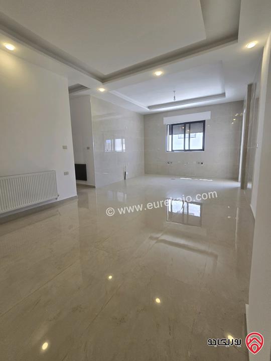 شقة طابق أول مساحة 155م للبيع في عمان - تلاع العلي 