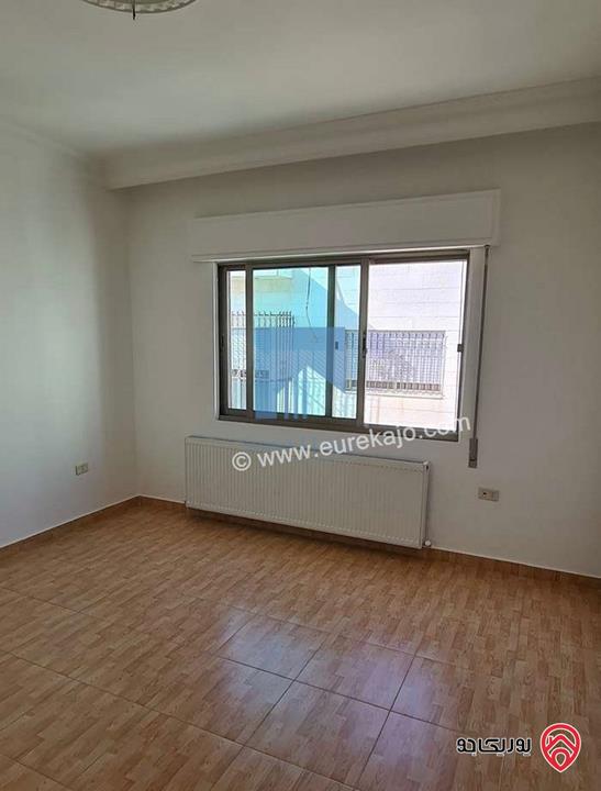 شقة مميزة للبيع في عمان - الكرسي قرب المخابرات طابق ثالث 240م تشطيب سوبر ديلوكس