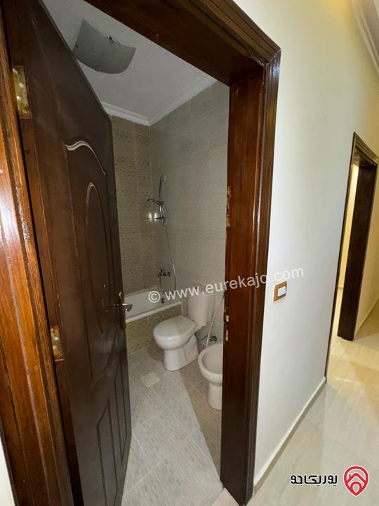 شقة ارضية مساحة 189م داخلي و 100م خارجي للإيجار في عمان - مرج الحمام 