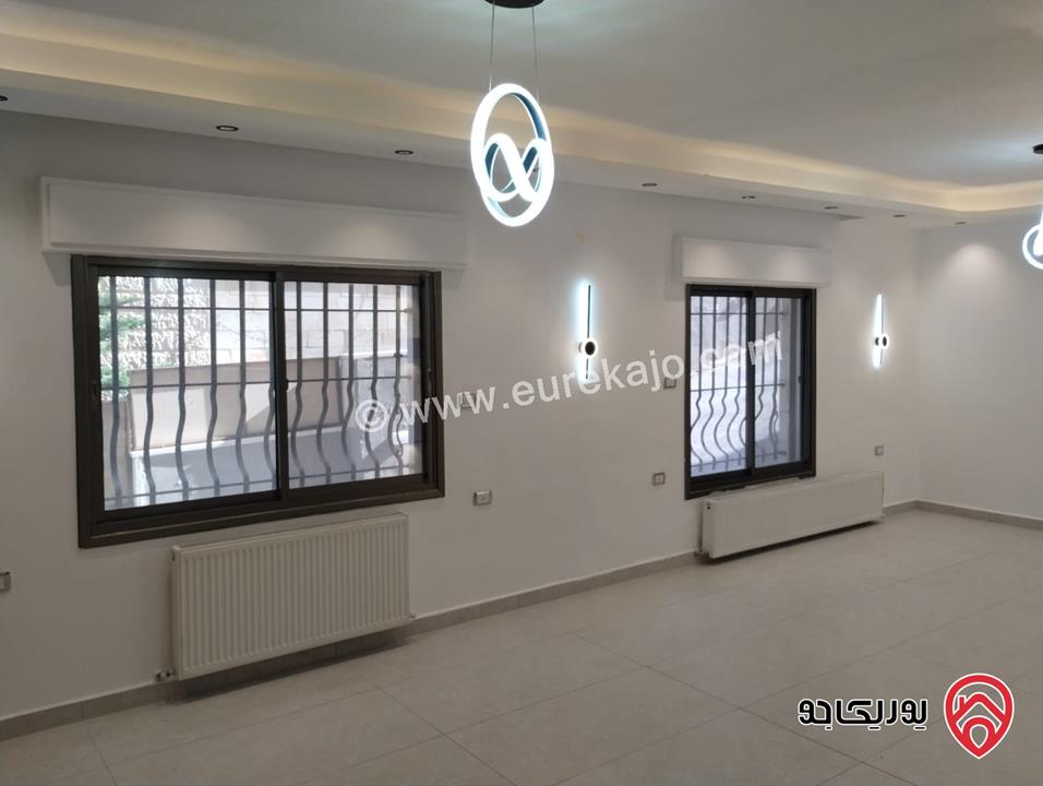 شقة رائعة في منطقة ام السماق 3 غرف نوم بحالة ممتازة - جديدة