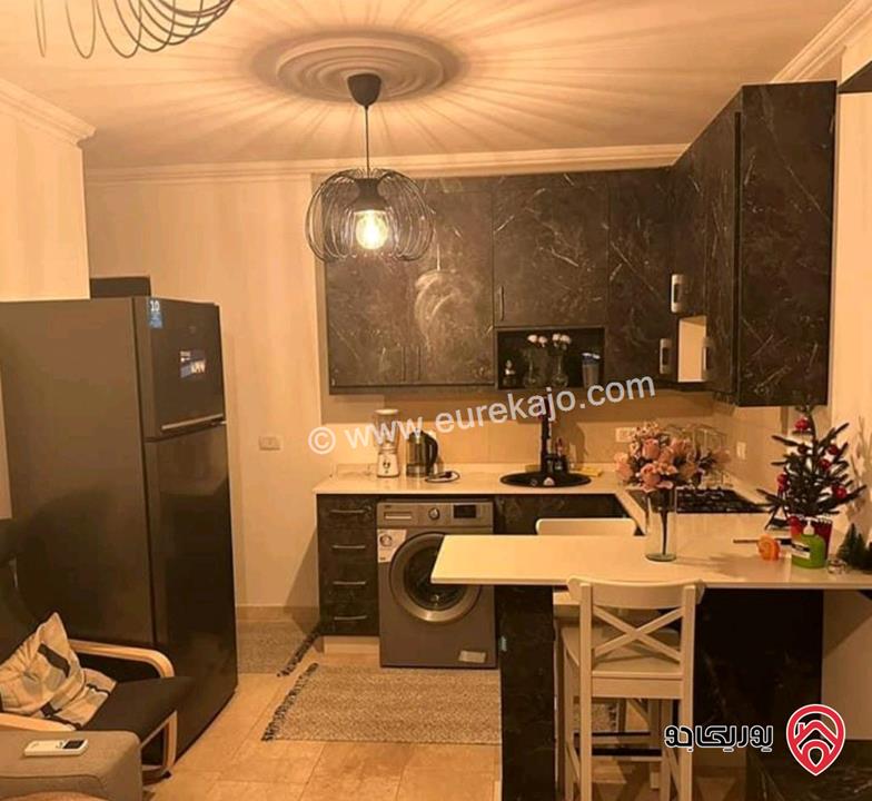 شقة فخمة ارضية مساحة 90م و 60م خارجي استثمارية للبيع في عمان - ضاحية الامير راشد بسعر لقطة 
