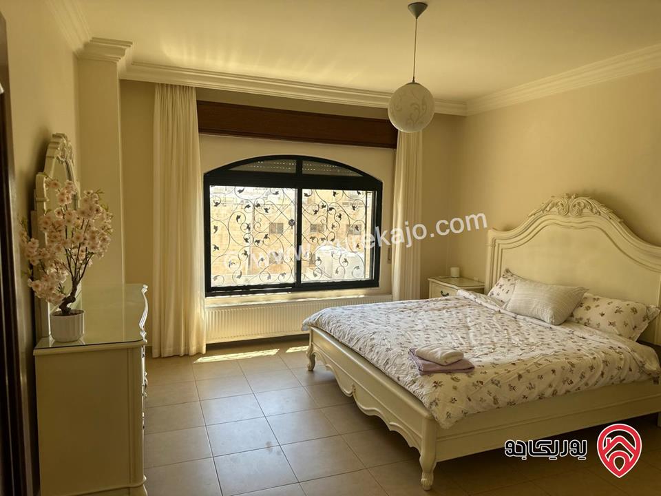Newly Furnished Classy Apartment 220 Sqm in a Peaceful Family Building For rent in Amman - Dahiyet Alrasheed Walk to Univ.of.Jord. St. & Qasid