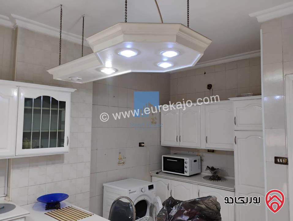 شقة ارضية مساحة 206م مع ترس 60م للبيع في عمان - عبدون