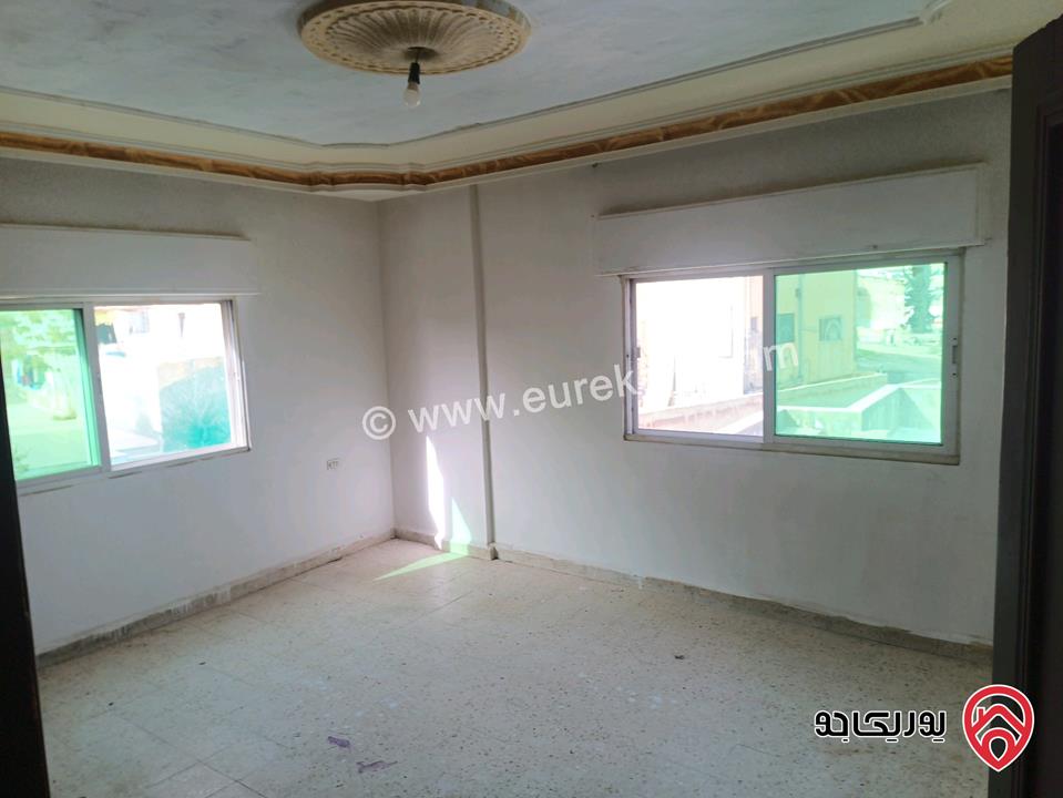 شقة طابق أول مساحة 130 متر للايجار في الزرقاء - البتراوي