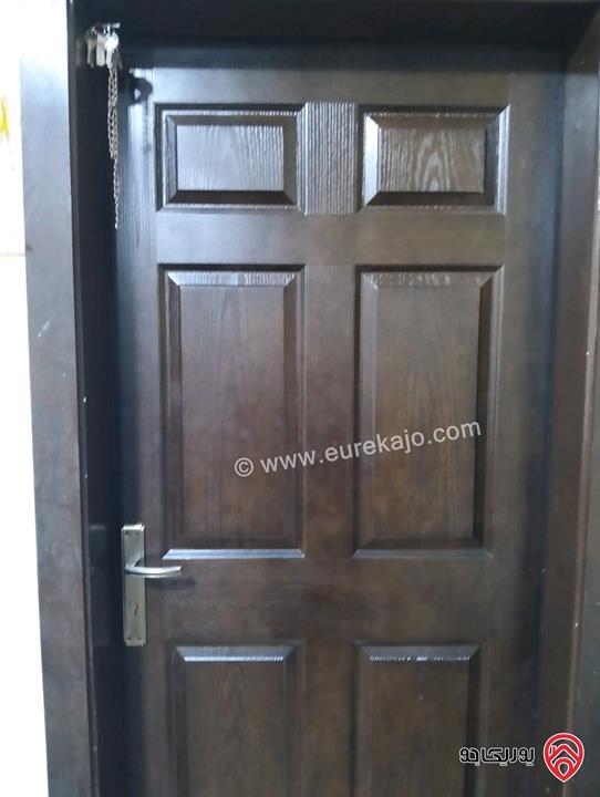 بيت مشترك مميز مكوّن من 3 طوابق مع روف على أرض 120م للبيع في سحاب – دوار الطيار