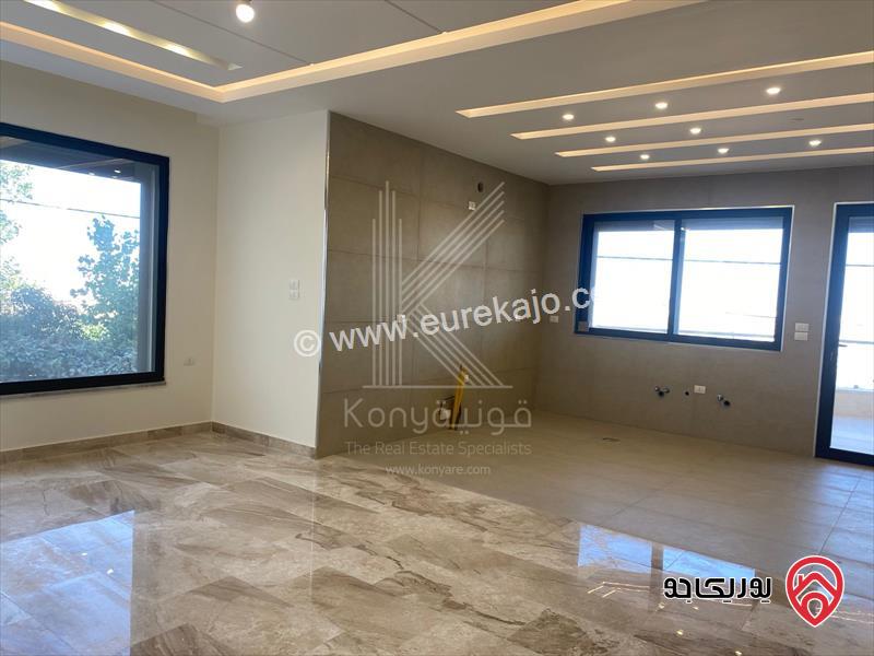 شقة مميزة وحديثة البناء مساحة 250م داخلي و 100م خارجي للبيع في عمان - الغباشية / طريق المطار