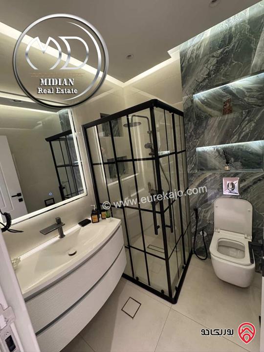 شقة شبه ارضي مفروشة للايجار في عمان - عبدون مساحة 140م مع ترس و حديقة 130م تشطيبات و ديكورات عصرية فرش فاخر جداً