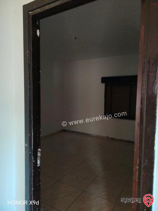 بيت مستقل مساحة 180م على ارض 373م للبيع في عمان - طبربور