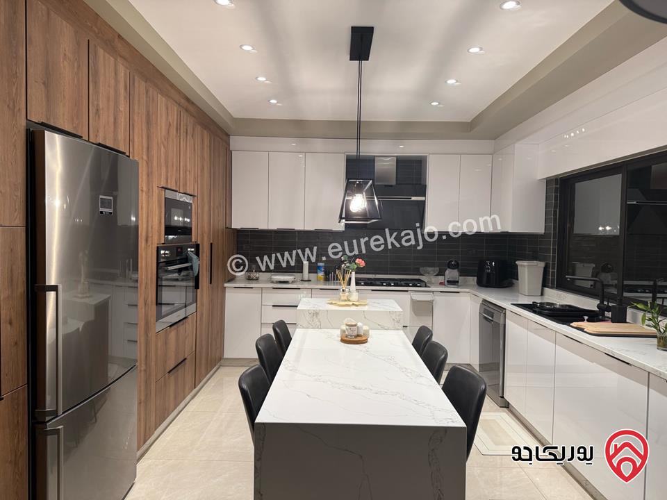 Modern 3rd-Floor Duplex 230 sqm with Rooftop & Terrace for sale in Amman - Marj Alhamam