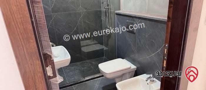 شقة فاخرة لم تسكن مساحة 180م طابق ثاني للايجار في عمان - أم أذينة