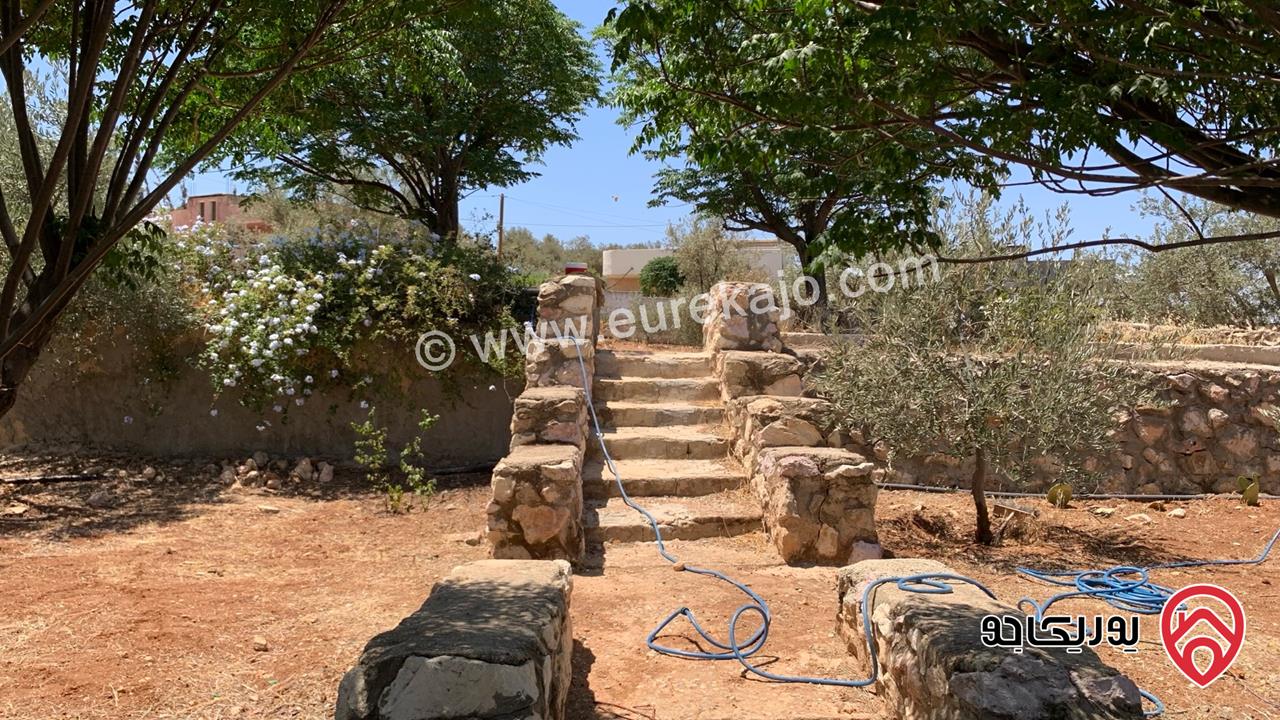 مزرعة مساحة الأرض 2 دونم للبيع بدون منزل في جرش حي الجبارات