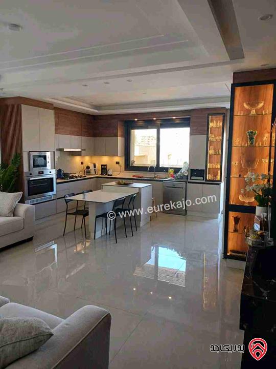 شقة طابق أخير مع روف دوبلكس مساحة 350م للبيع في عمان - خلدا قرب مدارس ساندس 