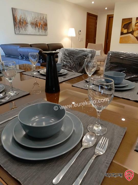 شقة مفروشة مساحة 102م داخلي و 70م خارجي للايجار في عمان - عبدون من المالك مباشرة