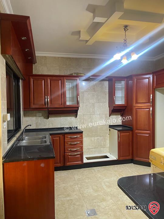 شقة شبه ارضية مساحة 168م داخلي و 100م خارجي للبيع في عمان - ضاحية الرشيد