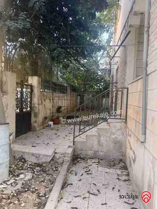منزل مستقل طابقين على أرض 400م للبيع في عمان - ضاحية الحاج حسن 