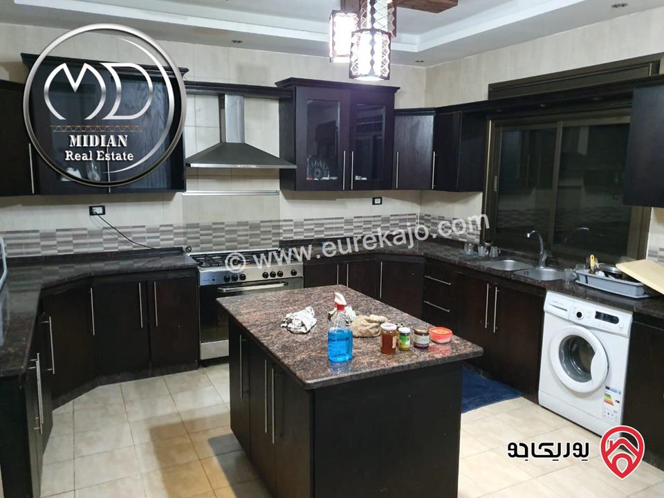 شقة دوبلكس ارضية مفروشة للايجار في عمان - الشميساني مساحة 350م 5 نوم مع ترس و حديقة 150م سوبر ديلوكس