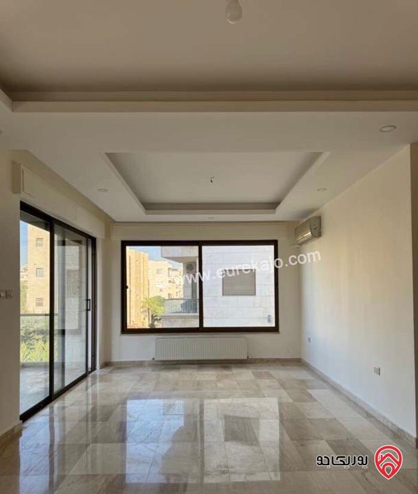 شقة طابق أول مساحة 200م للايجار في عمان - دير غبار 