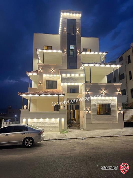 شقة طابق رووف مساحة 143م للبيع في العقبة - التاسعة