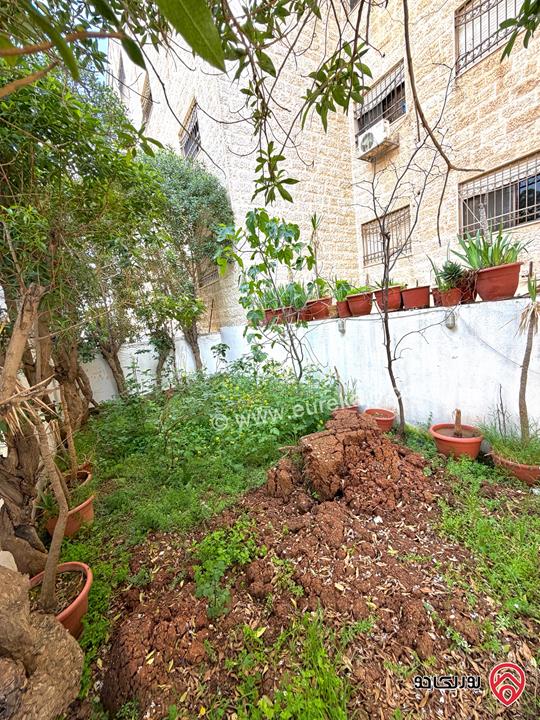 شقة طابق أرضي مساحة 181م وساحة أمامية 100م للبيع في عمان - طبربور