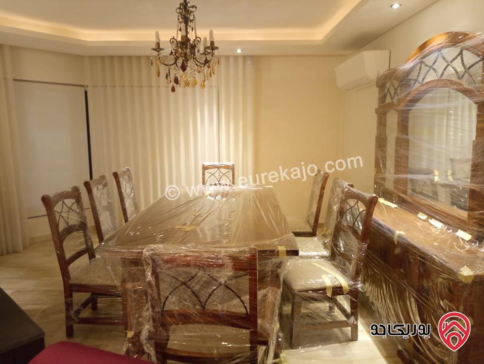 شقة طابق أرضي معلق مساحة 250م للبيع مفروشة في عمان - ضاحية النخيل 