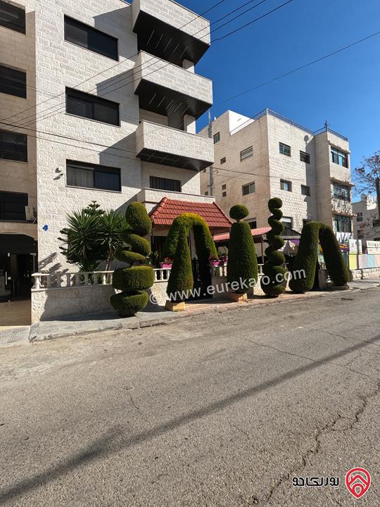 شقة مميزة مساحة 194م طابق ثاني للبيع في عمان - الجندويل 