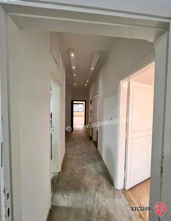 شقة فاخرة مساحة 160م طابق ثالث للايجار في عمان - دير غبار