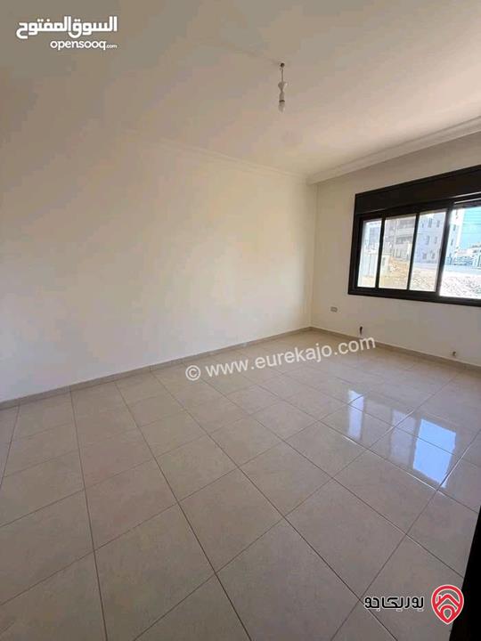 شقة فارغة مساحة 195م داخلي و 70م خارجي للايجار في عمان - البنيات 