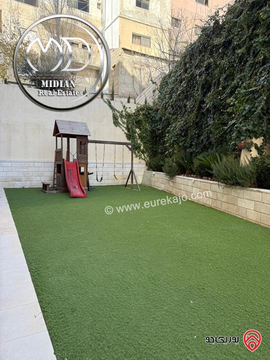 شقة شبه ارضي فاخرة للبيع في عمان - خلدا مساحة 150م مع ترس و حديقة 150م تشطيبات ديكورات عصرية فاخرة بسعر مميز جداً