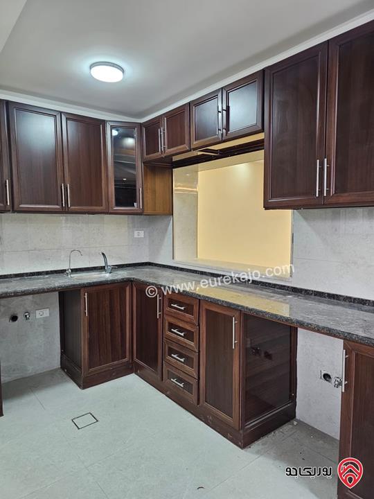 شقة طابق ارضي مساحة 100م للايجار في عمان - تلاع العلي 