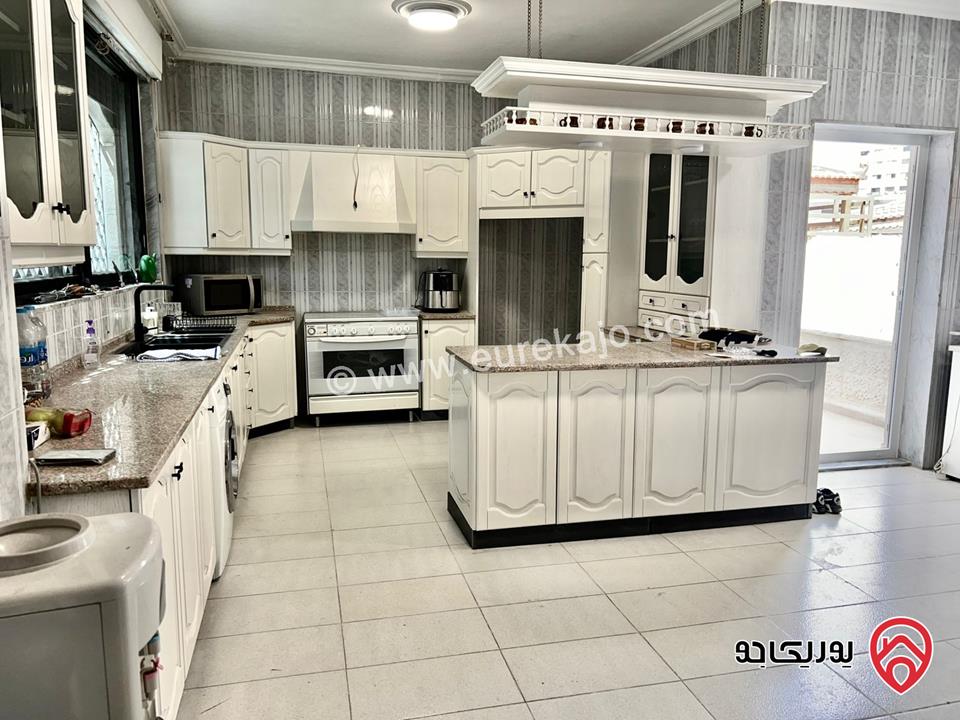 فيلا مستقلة للايجار في عمان - ام السماق مساحة الارض 500م البناء 450و الحديقة 200م والترس 200م