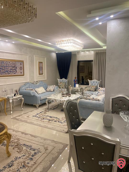 شقة طابق ارضي مساحة 200م داخلي و 200م خارجي للبيع في عمان - طريق المطار خلف جامعة البتراء