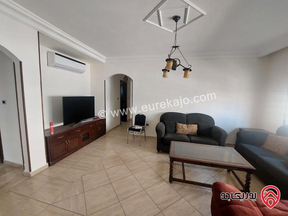 شقة مساحة 220م طابق ثالث للبيع في عمان - خلدا قرب السيفوي