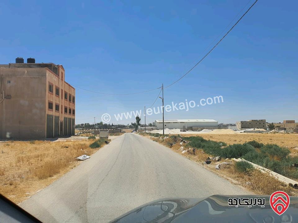 ارض صناعي للبيع في عمان- الجيزه خلف بلديه الجيزه حوض الحجره مساحة 380م