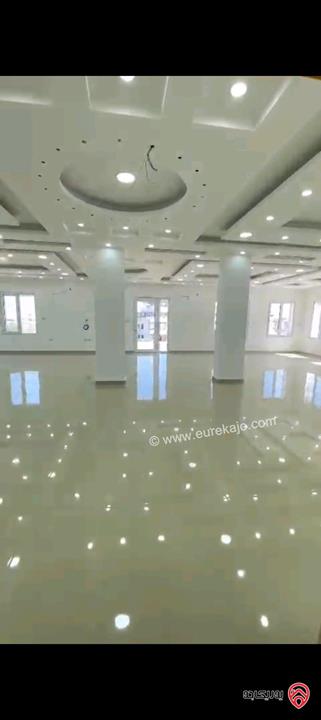 فيلا مساحة 1300م على أرض 1200م للبيع في عمان - الجبيهة 