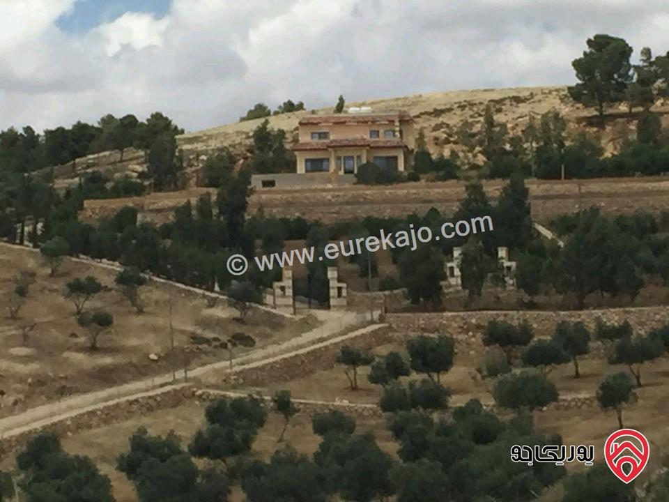 مزرعة مساحة الأرض 4 دونم و 500م والبناء 125م للبيع في جرش - الكتة