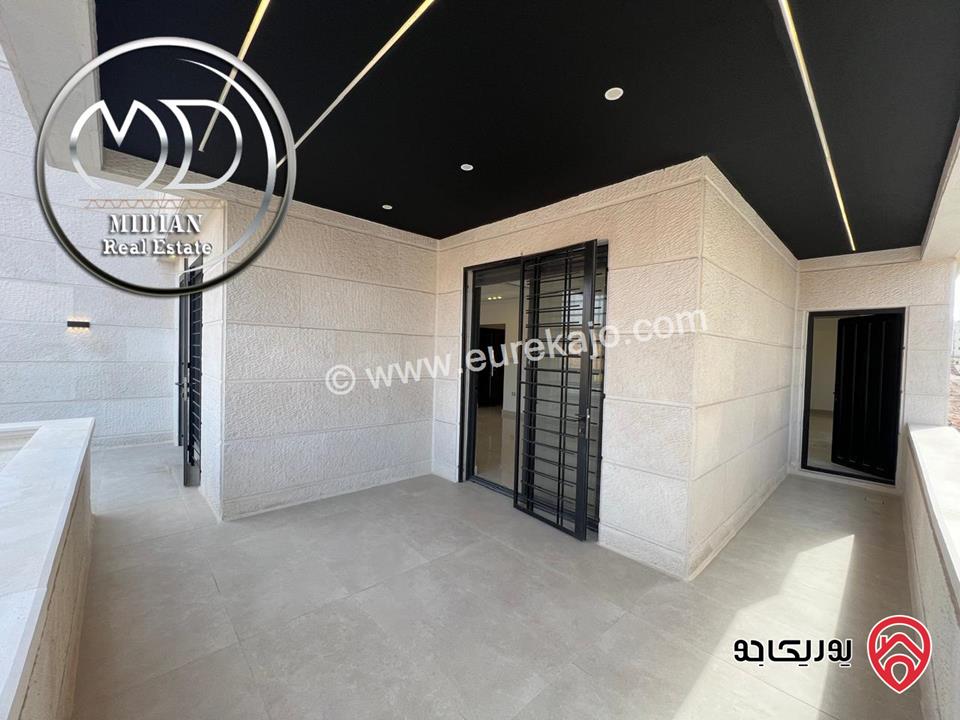 شقق ارضية و شبه ارضي جديدة للبيع في عمان - حي الصحابة مساحات 240م & 250م مع تراسات و حدائق تشطيبات فاخرة بأسعار مميزة