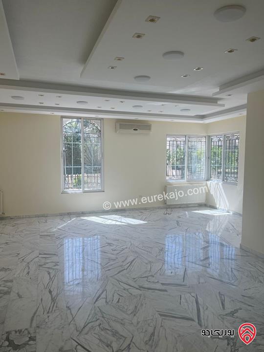 شقة فاخرة طابق أول مساحة 191م للبيع في عمان - الرابية 