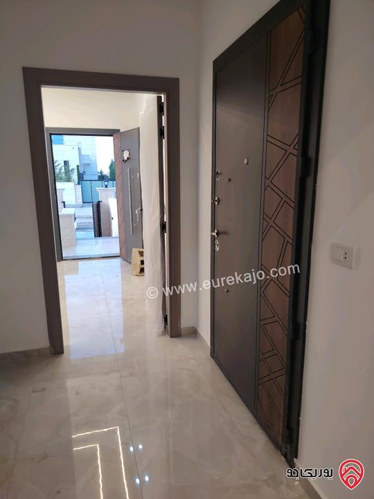 شقة طابق أرضي مساحة 140م للايجار في اربد - حواره