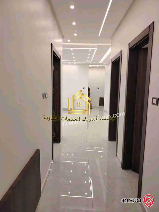شقة سوبر ديلوكس مساحة 200م طابق ثاني للايجار في عمان - خلدا 