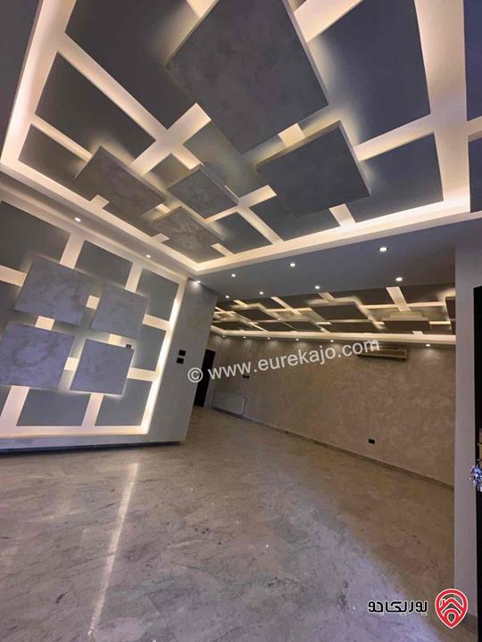 شقة أرضية مساحة 200م داخلي و 350م خارجي للايجار في عمان - دير غبار 